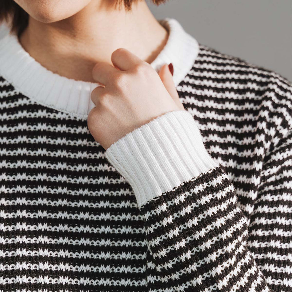 The Core Crewneck Black Stripe