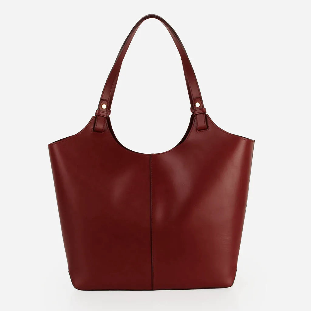 The Lisboa Tote Resort Red