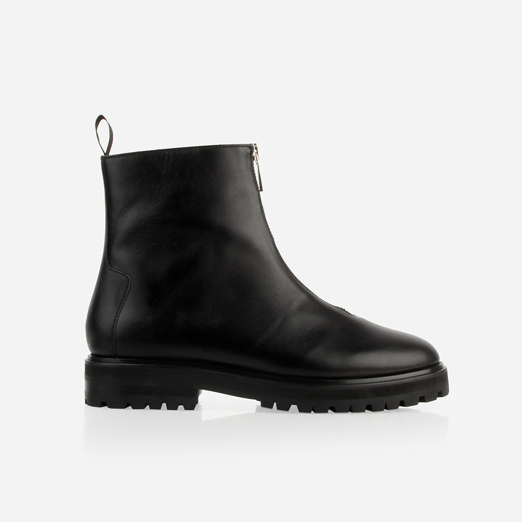 The Montreal Zip Boot Black WR