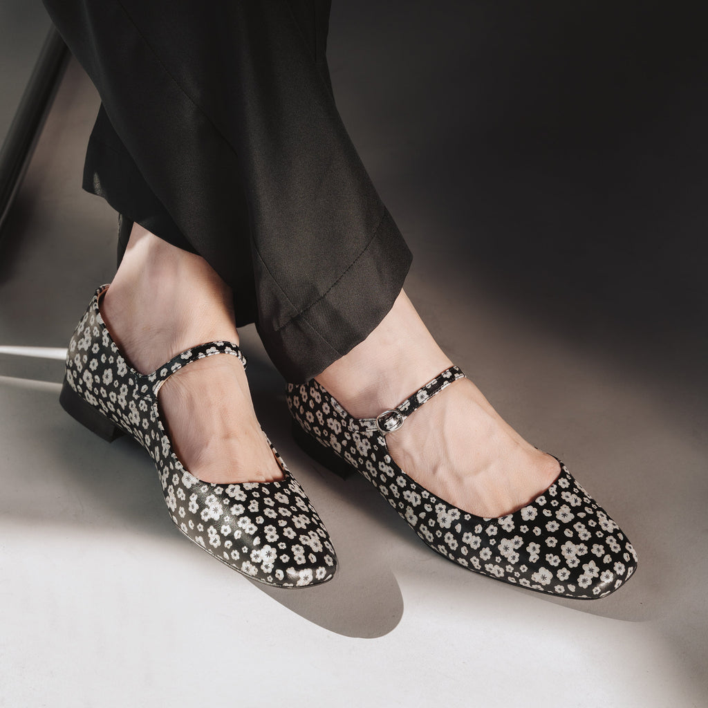 The Studio Mary Jane Moonflower