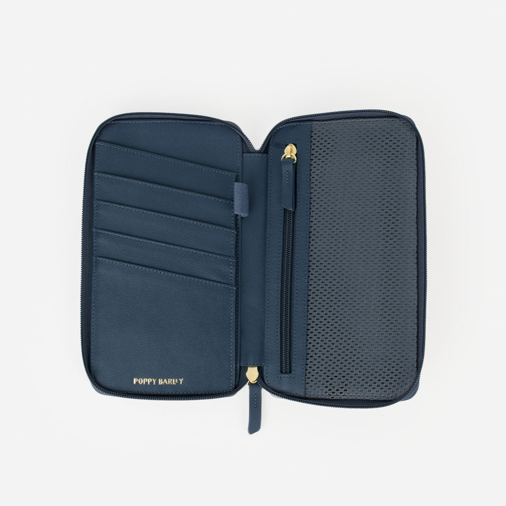 The Four Person Passport holder & Slim Luggage Tag Set Pacific