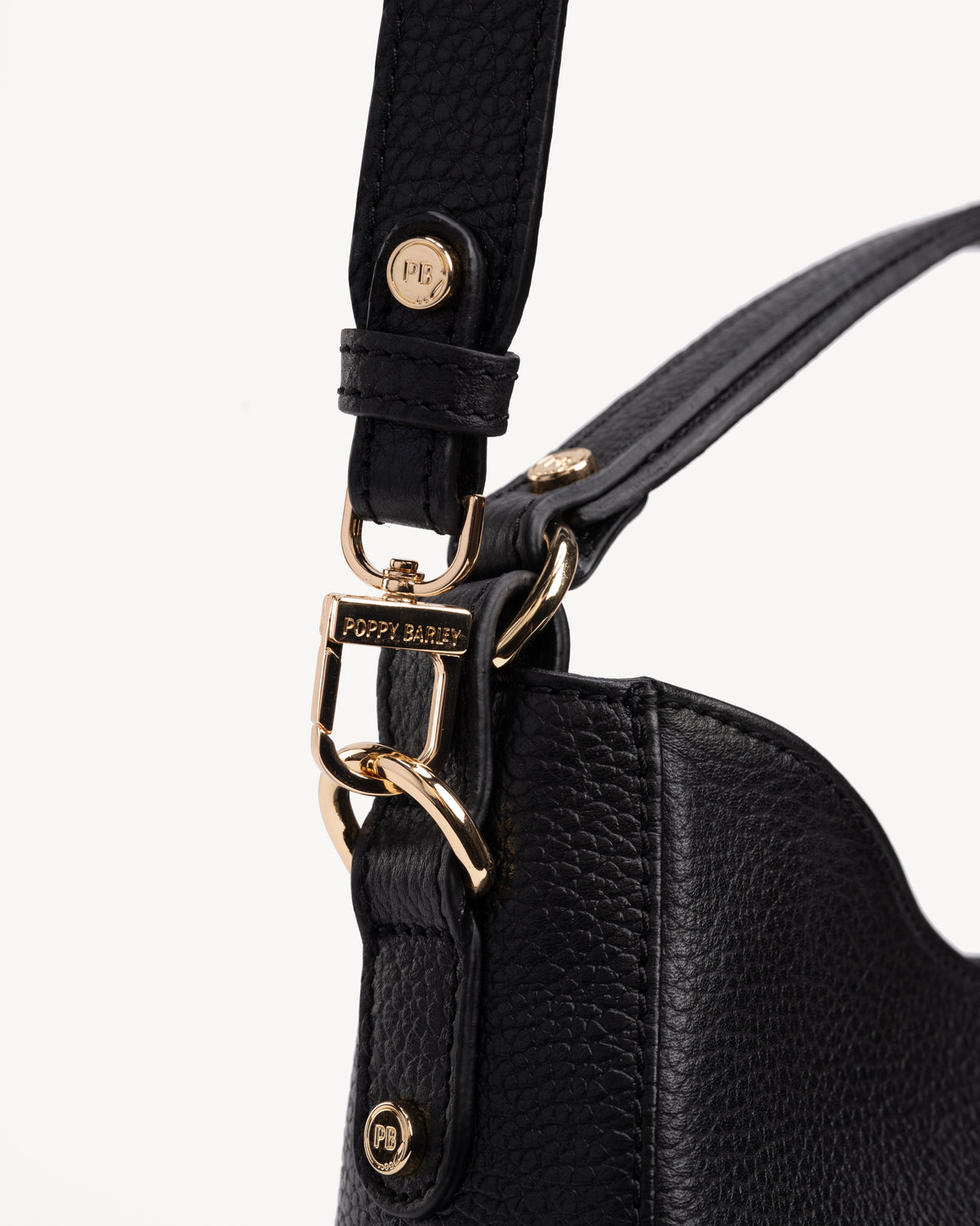 The Sixteenth Tote Black