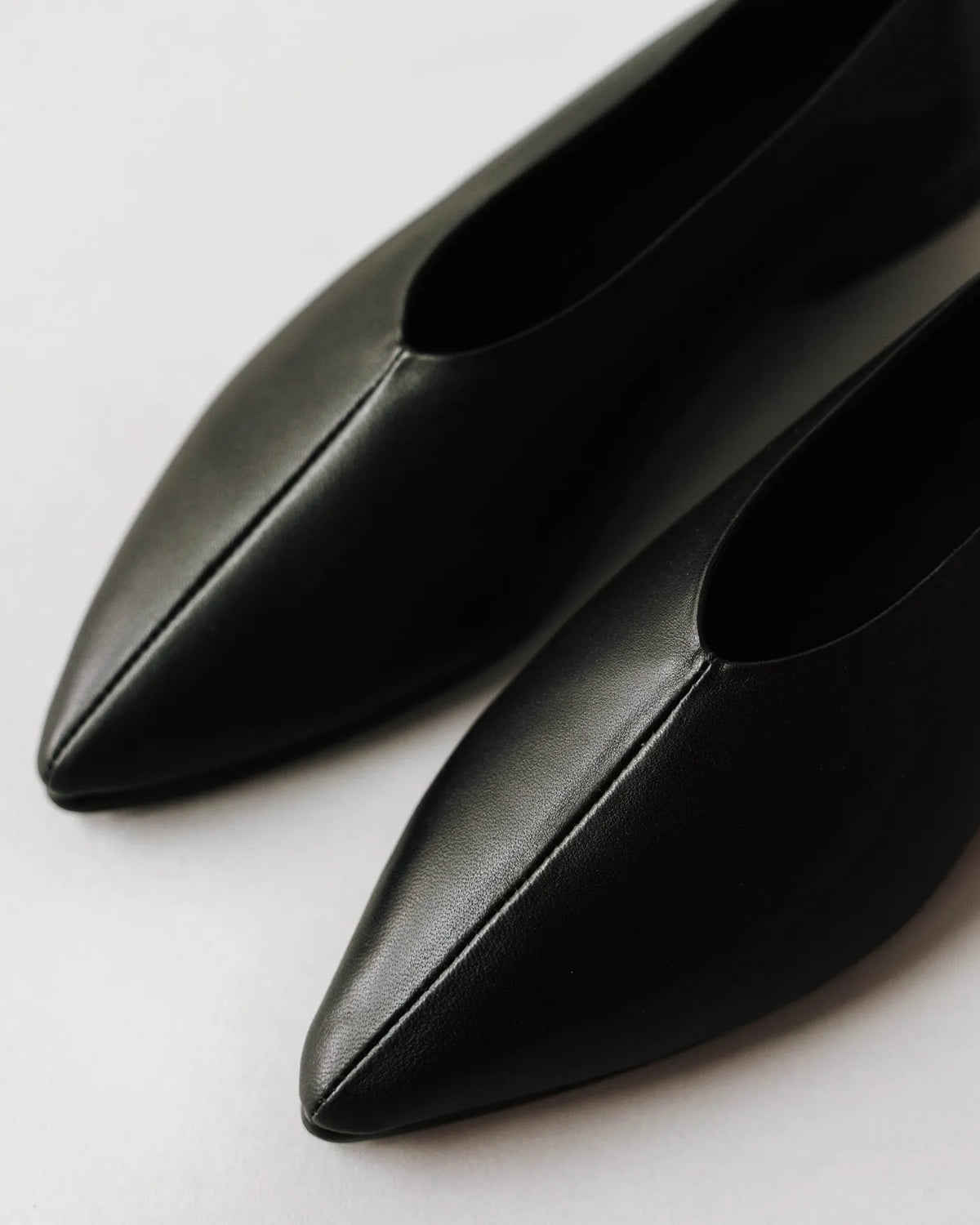 The Atelier Flat Black