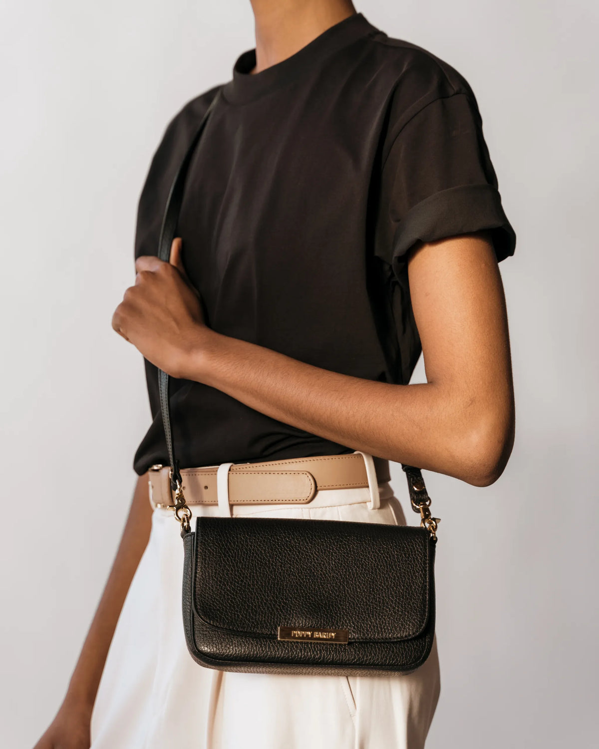 The Day To Night Bag Black Pebble