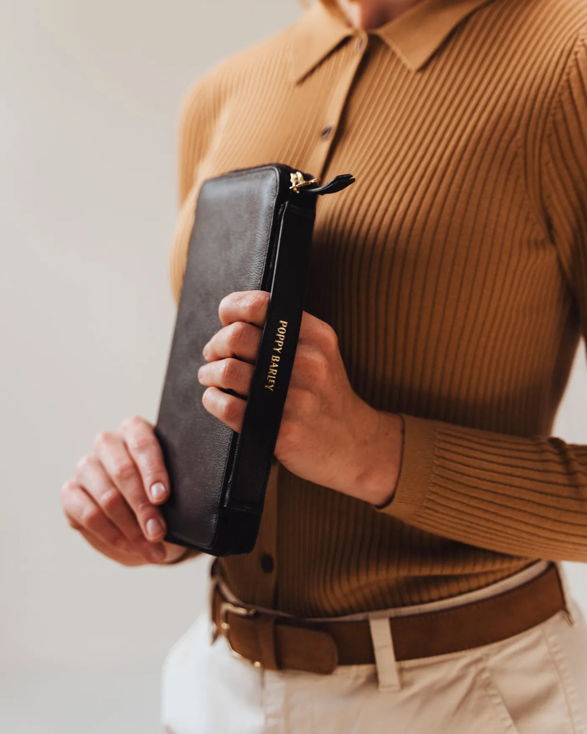 The Flying Solo Passport Holder & Slim Luggage Tag Set Black