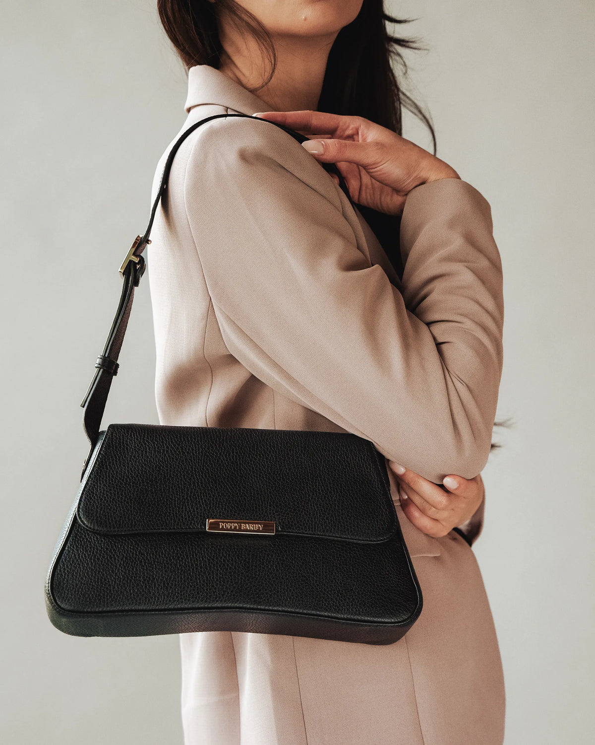 The High Line Shoulder Bag Black