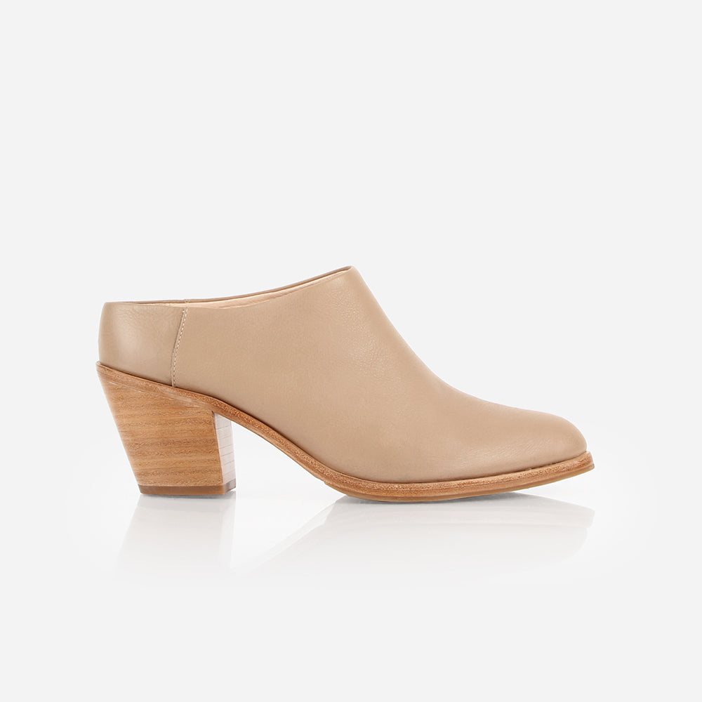 The Heeled Mule Biscotti