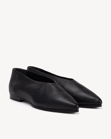 The Atelier Flat Black
