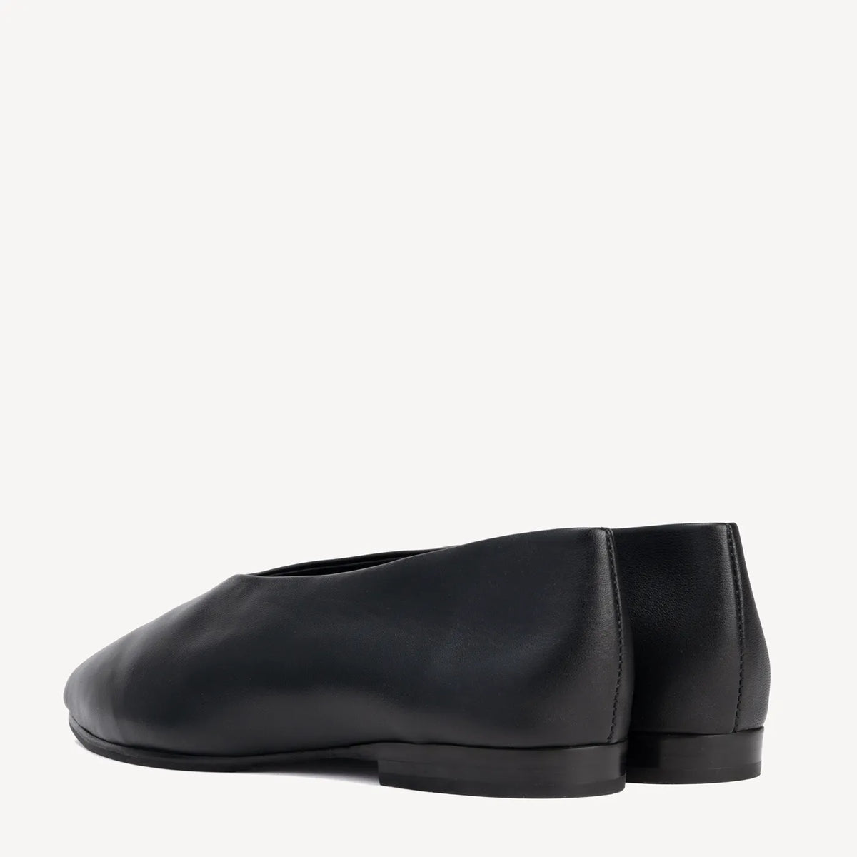 The Atelier Flat Black