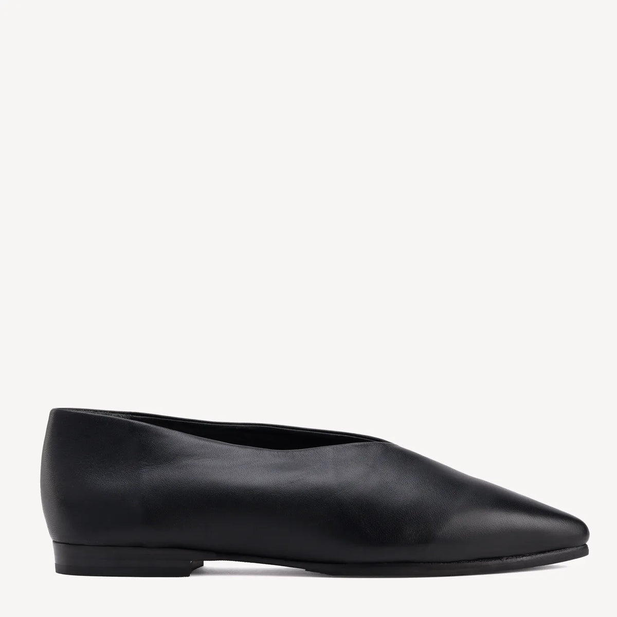 The Atelier Flat Black