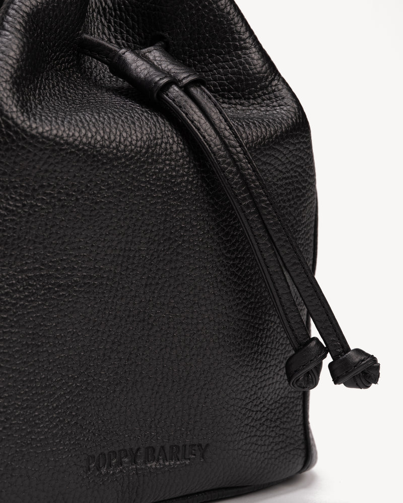 The Bondi Bucket Bag Black
