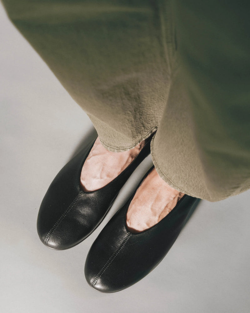The Contemporary Ballet Flat Black