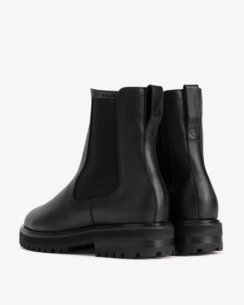 The Every Way Chelsea Boot Black Water Resistant
