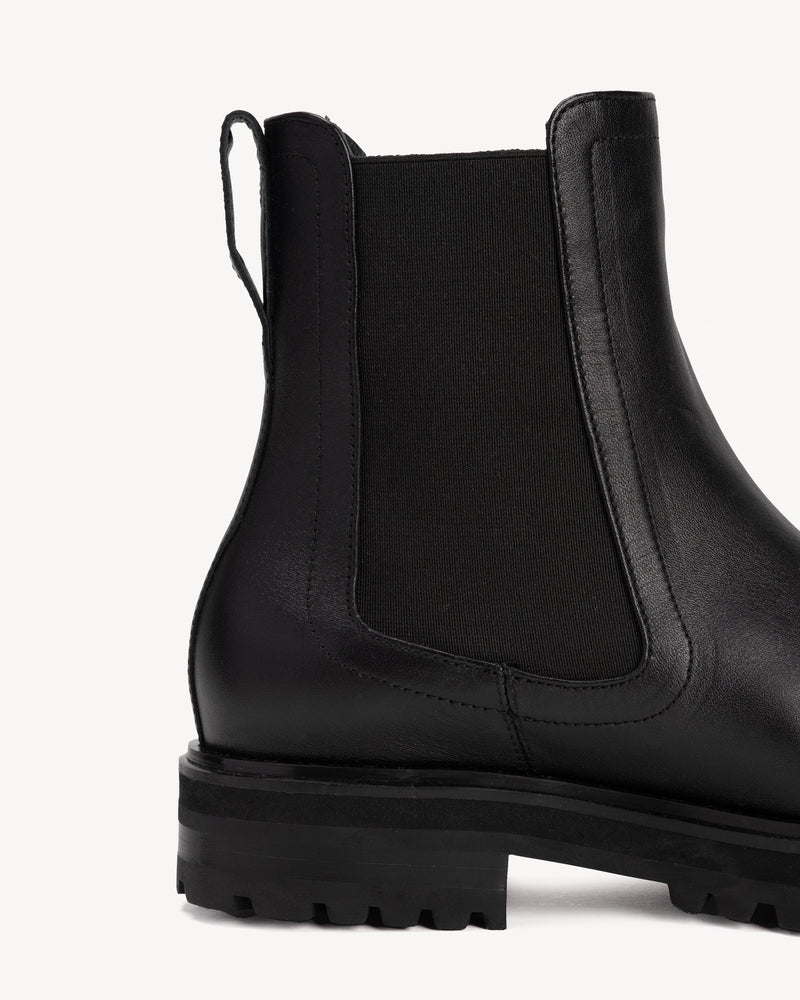 The Every Way Chelsea Boot Black Water Resistant