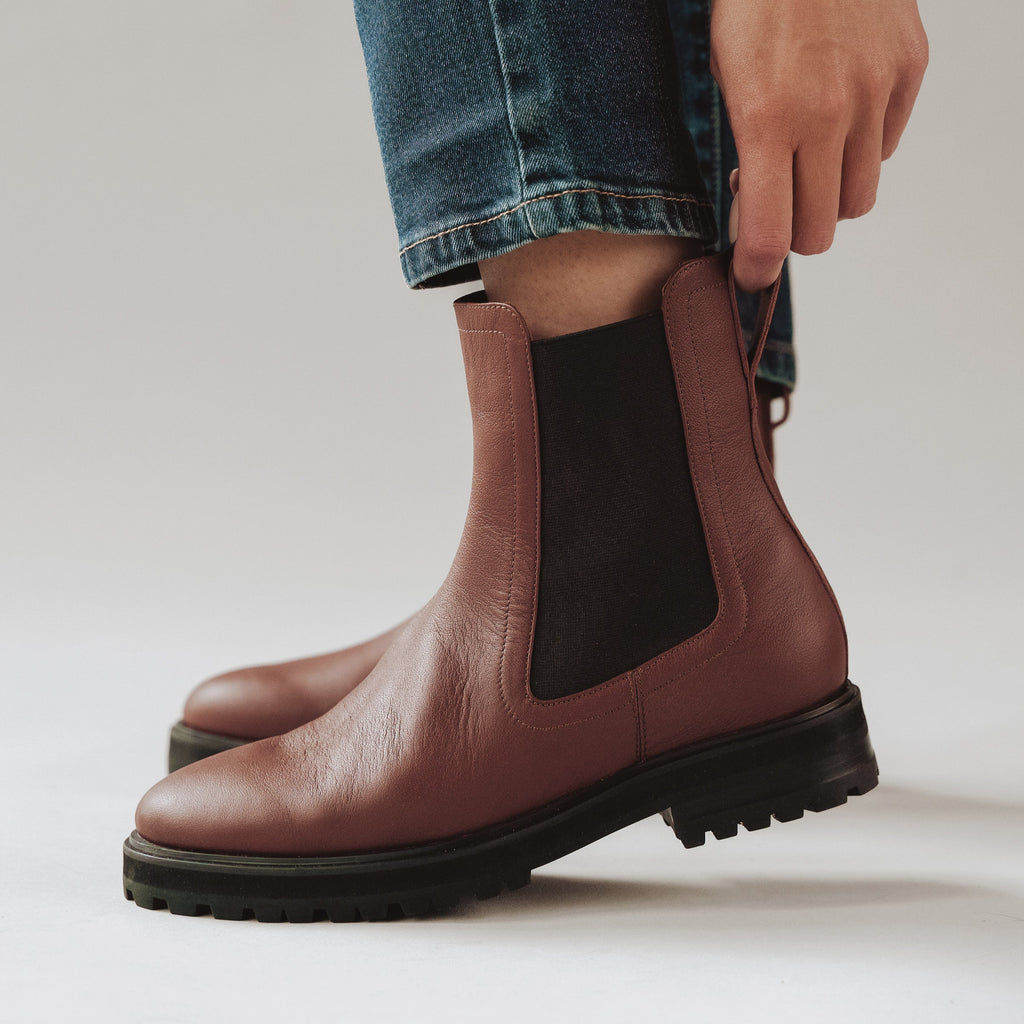 The Every Way Chelsea Boot Redwood