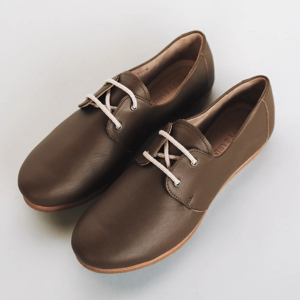 The Eyelet Oxford 2.0 Tapenade