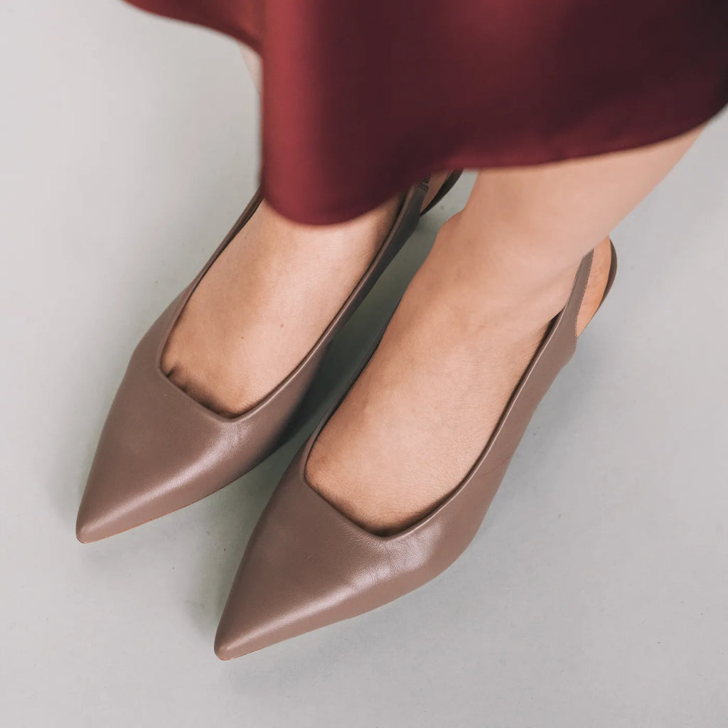 The Claire Slingback Ceramic