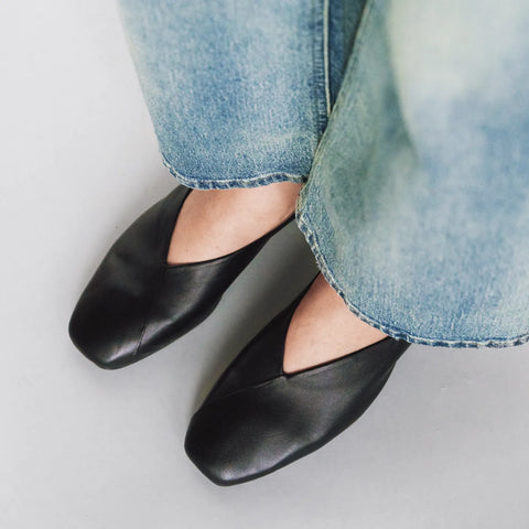 The Marché Flat Black
