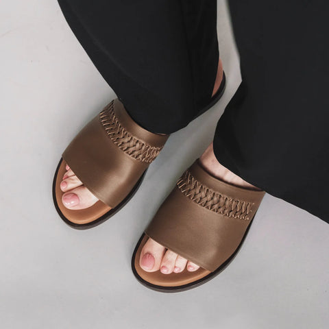 The Bohème Slide Tapenade