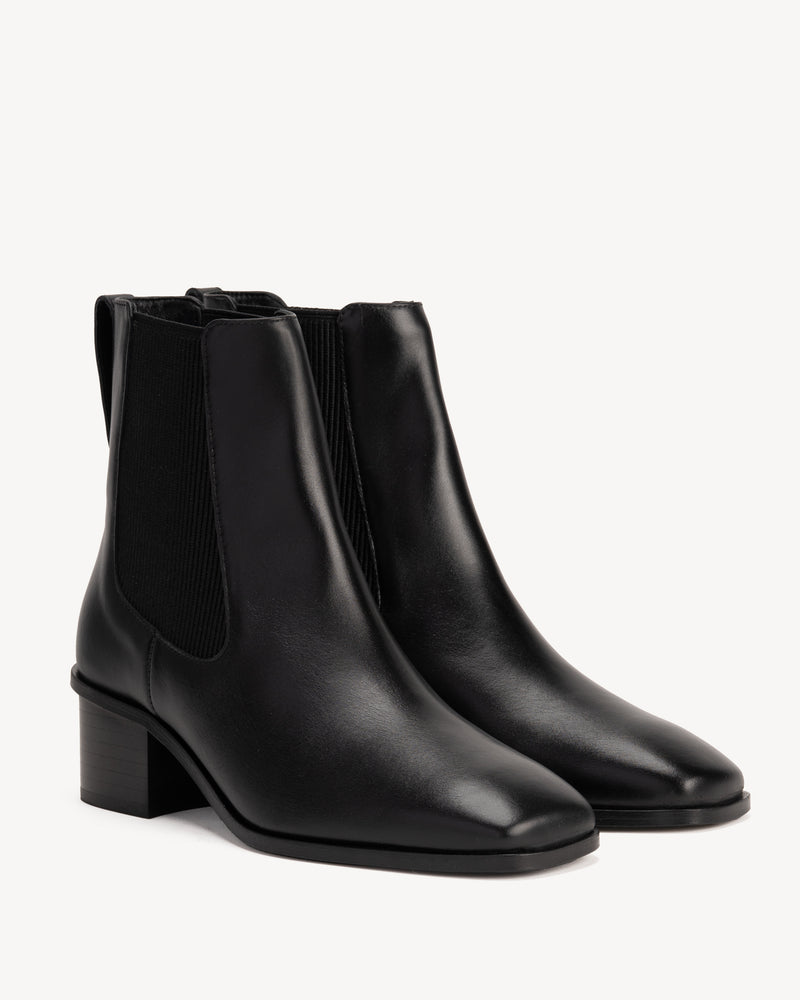 The Quinn Chelsea Boot Black