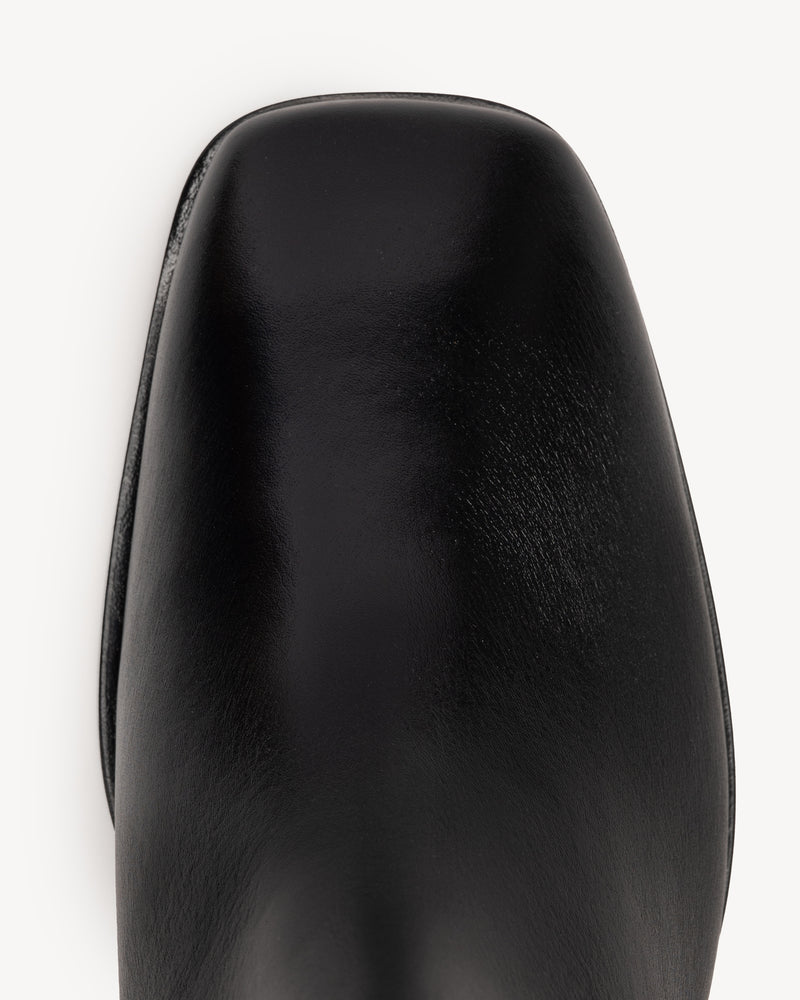 The Quinn Chelsea Boot Black