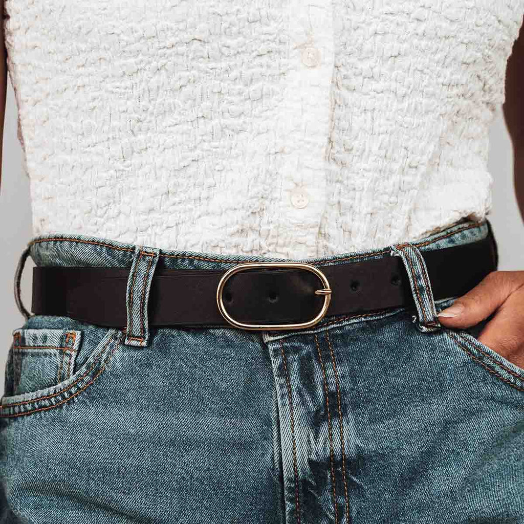 The Sleek Belt Gold Black