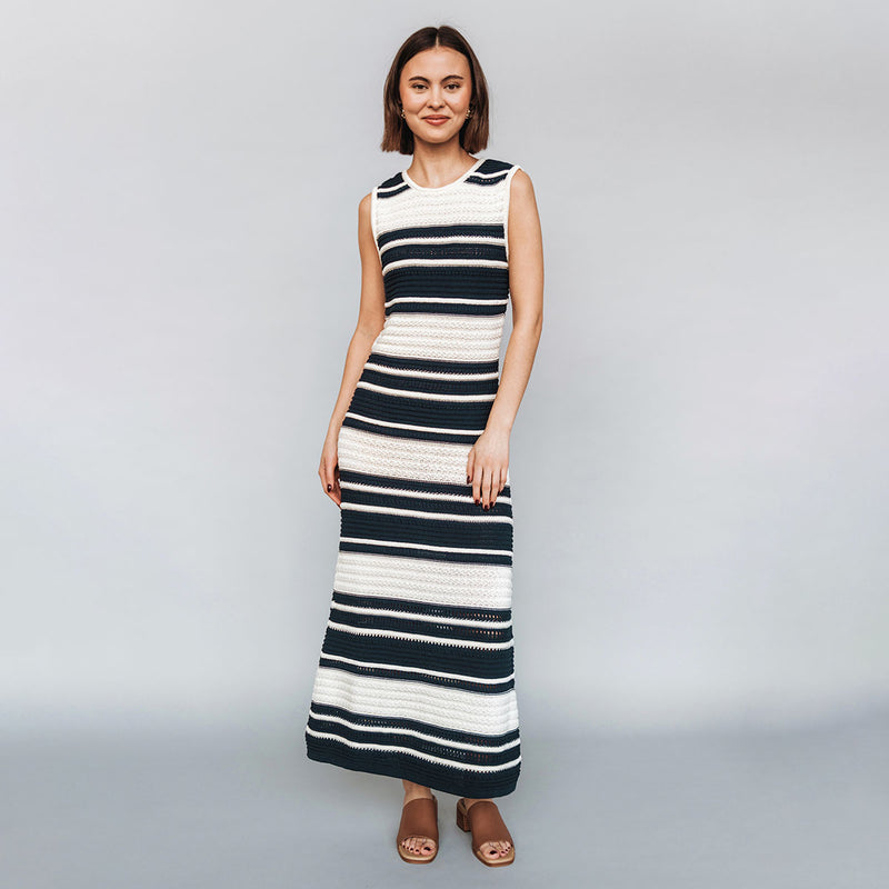 ModelInfo:Kelani is 5'8 and is wearing a size XS. 