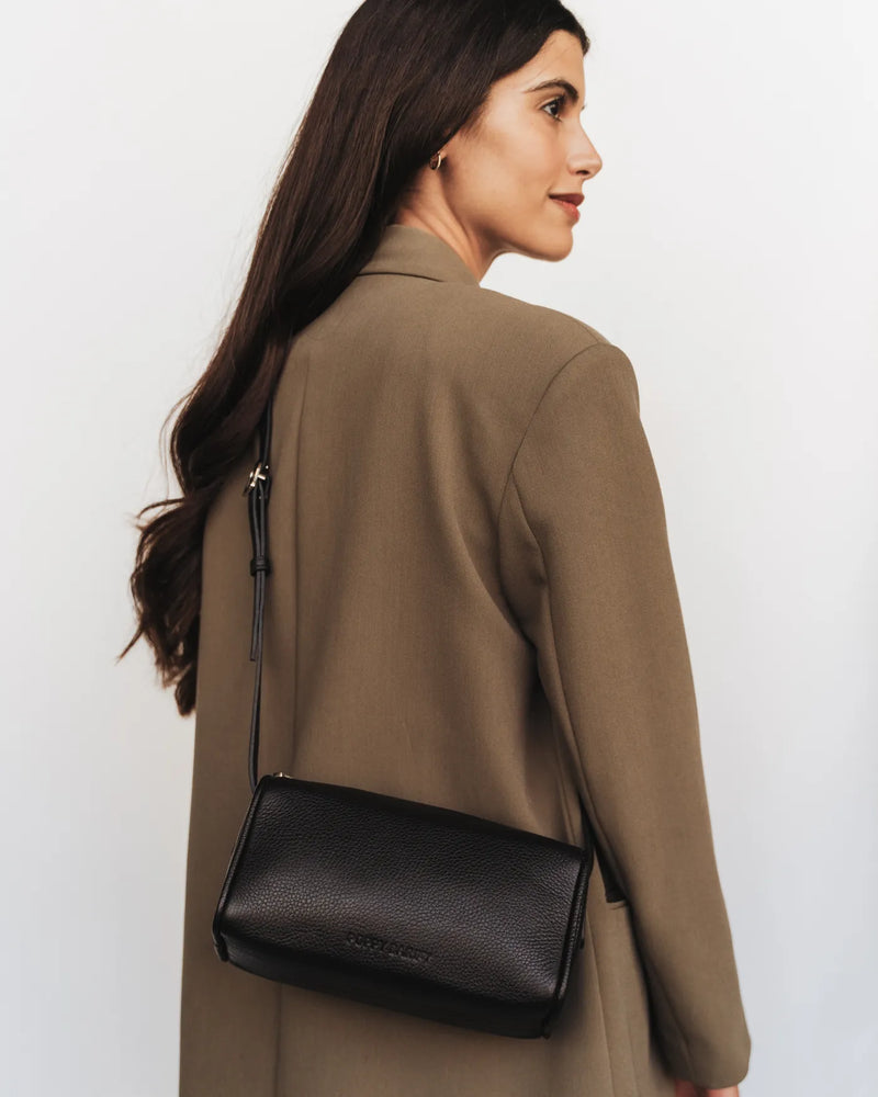 The Annex Bag Black