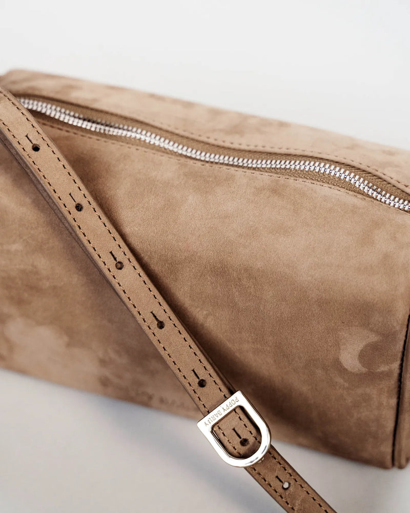 The Annex Bag Clay