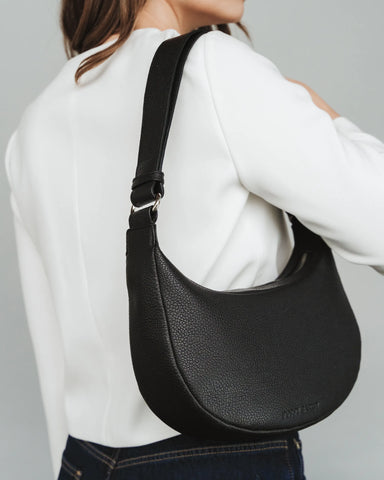 The Arc Crossbody Bag Black