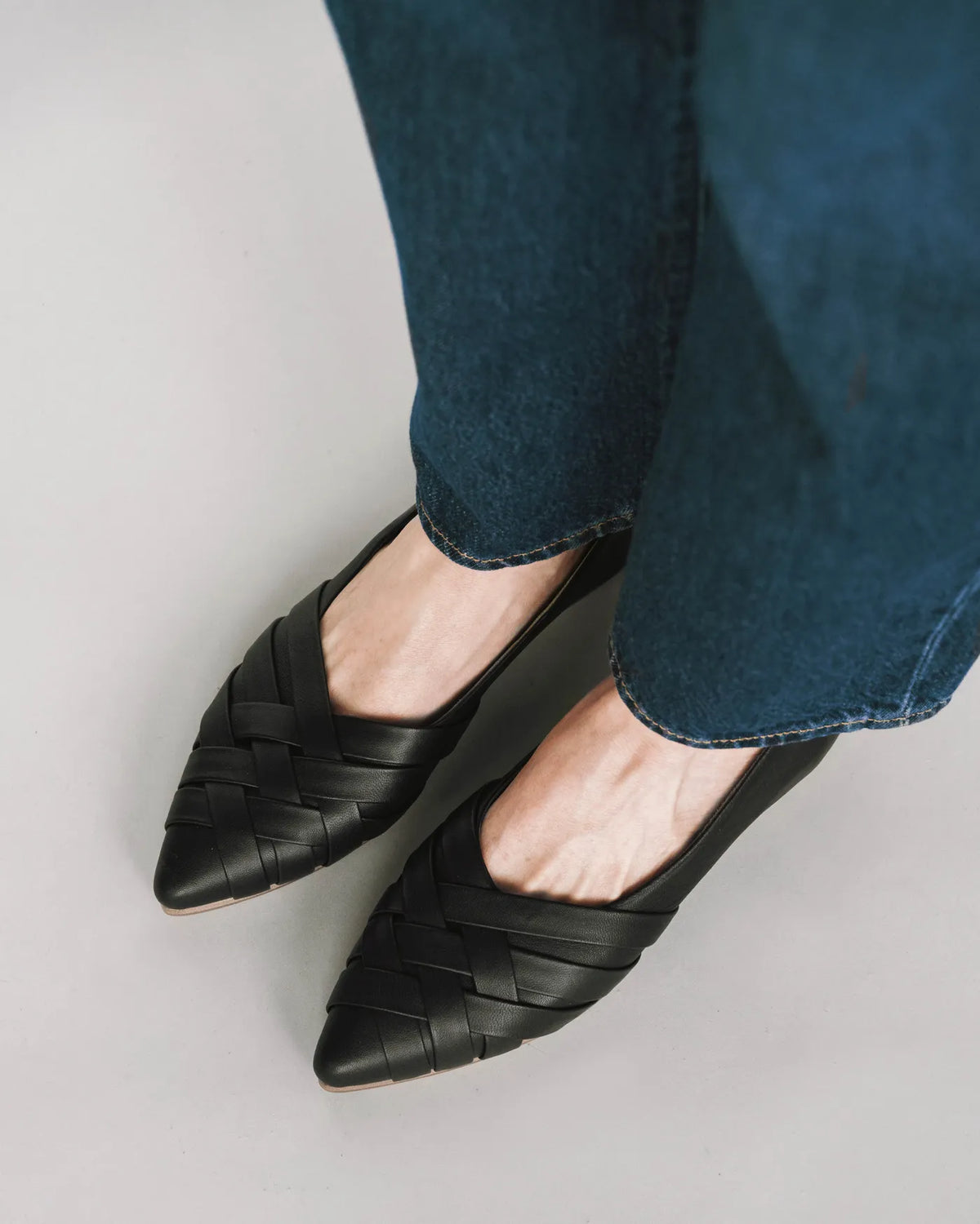 The Athena Flat Black