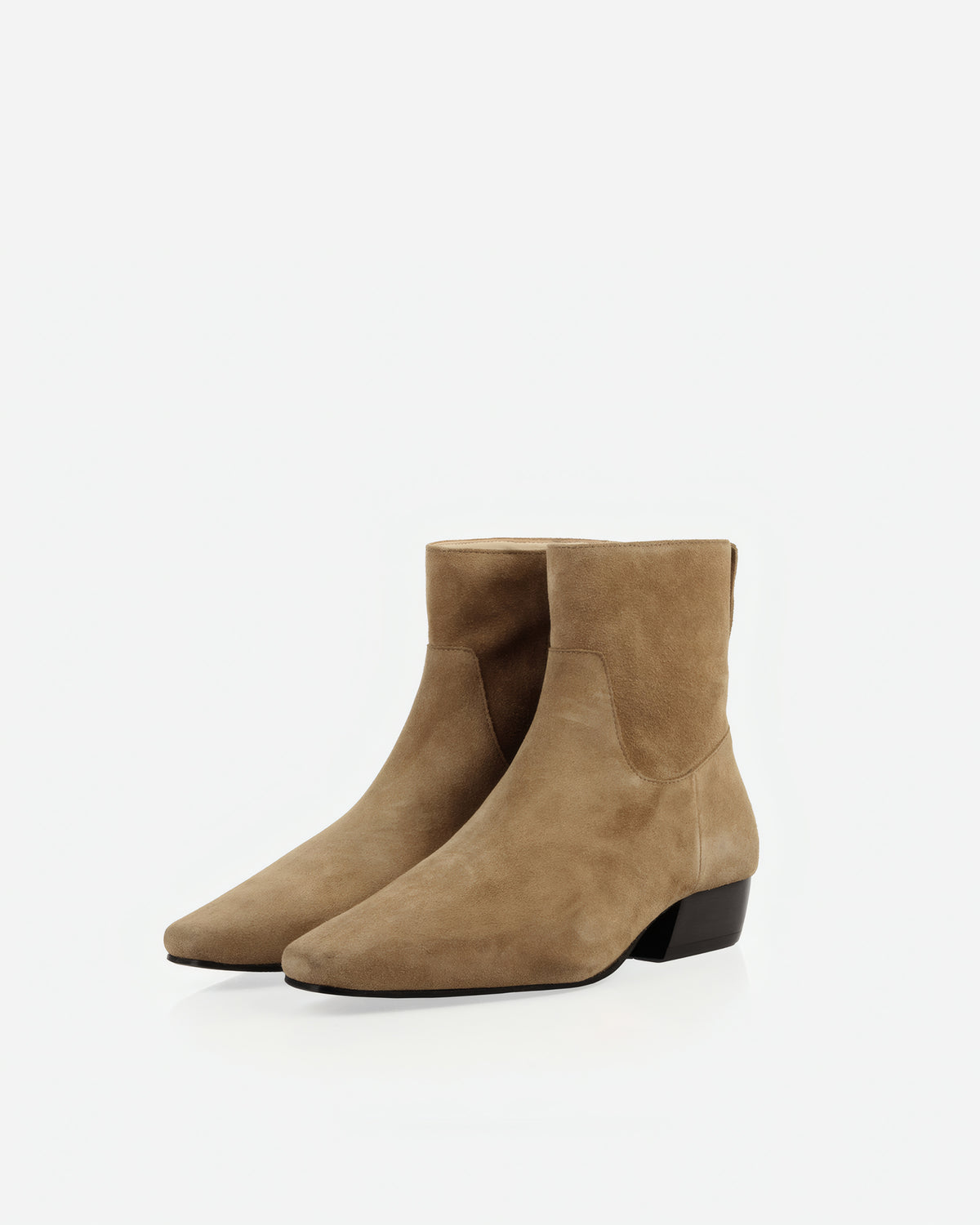 The Beau Boot Desert Suede