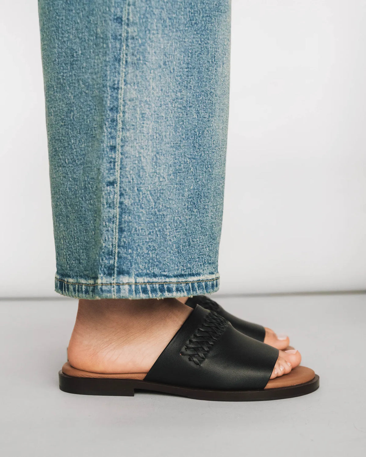 The Bohème Slide Black