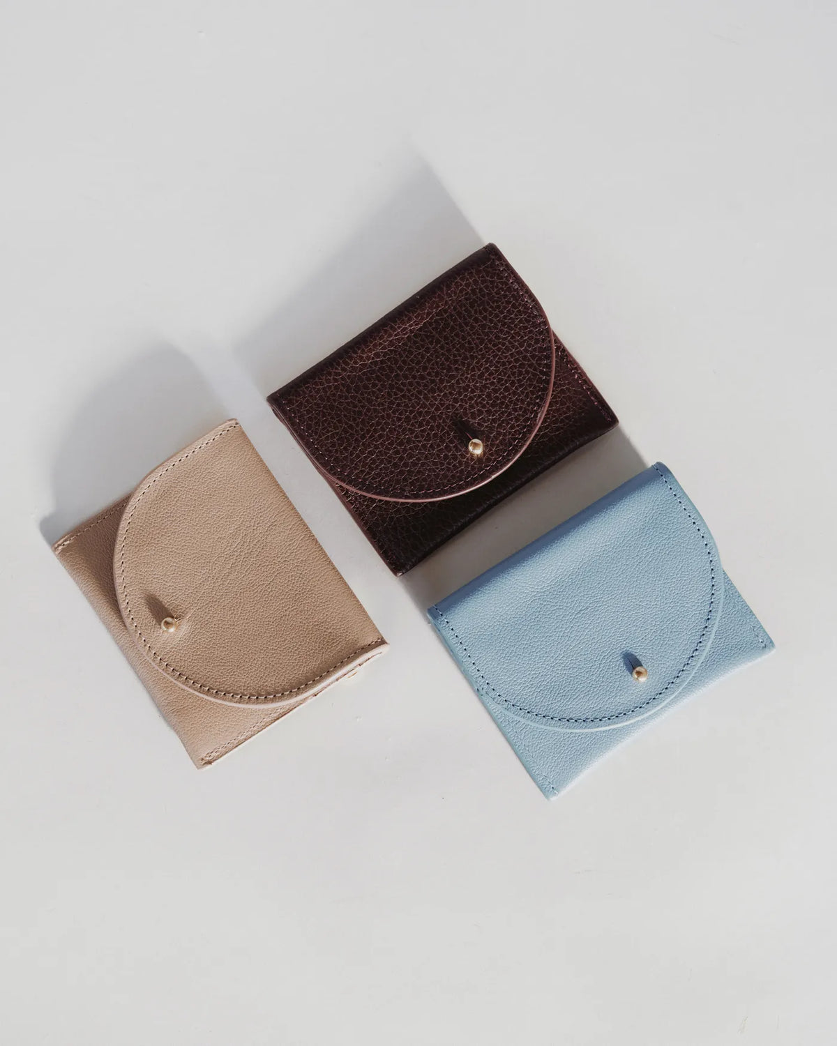 The Cardholder Biscotti Micro Pebble