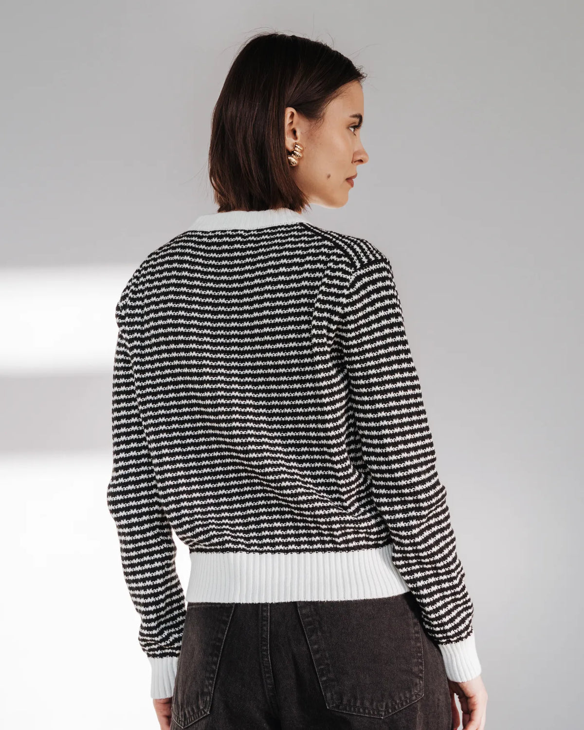 The Core Crewneck Black Stripe