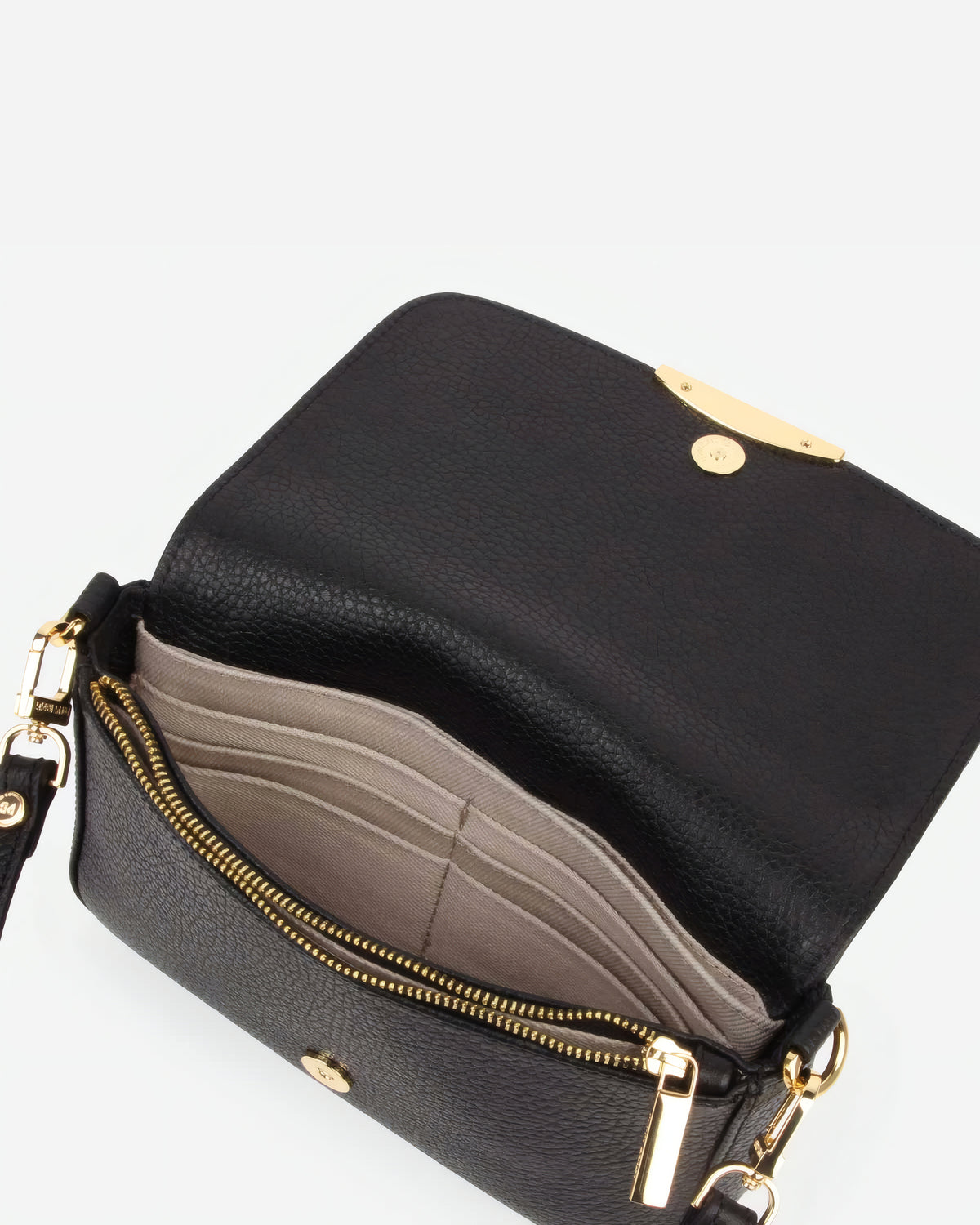 The Day To Night Bag Resort Red