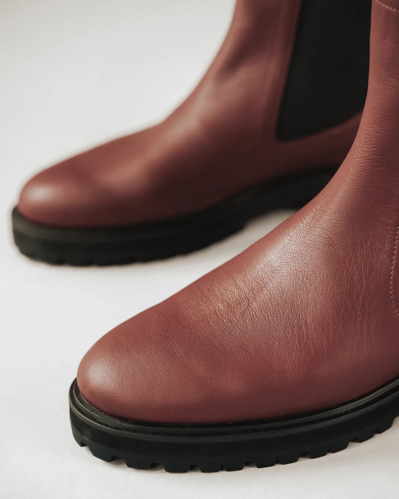 The Every Way Chelsea Boot Redwood