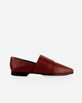 The Luxe Fit Flat Resort Red