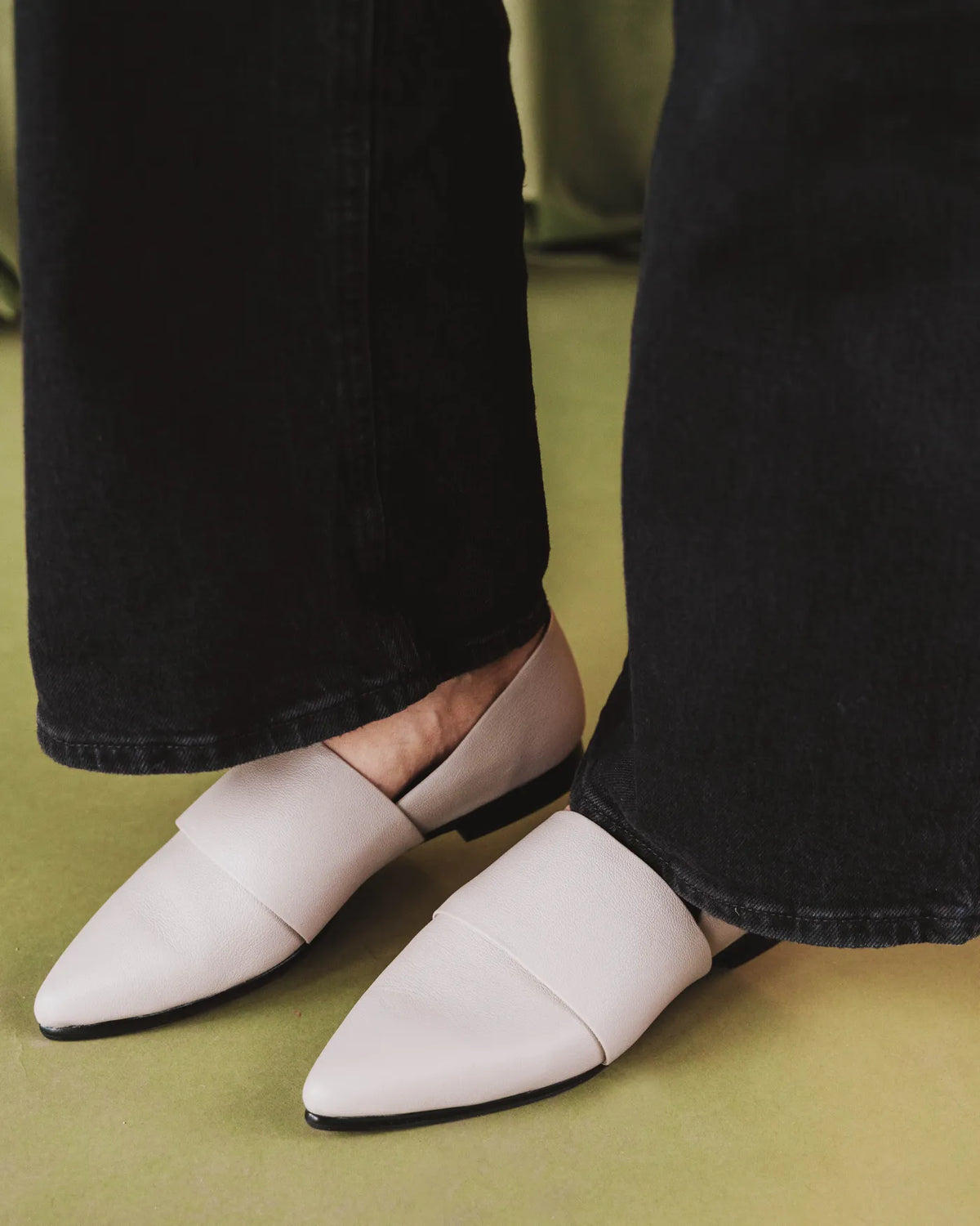 The Luxe Fit Flat Stone