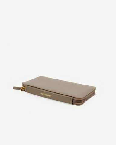 The Six Person Passport holder & Slim Luggage Tag Set Truffle