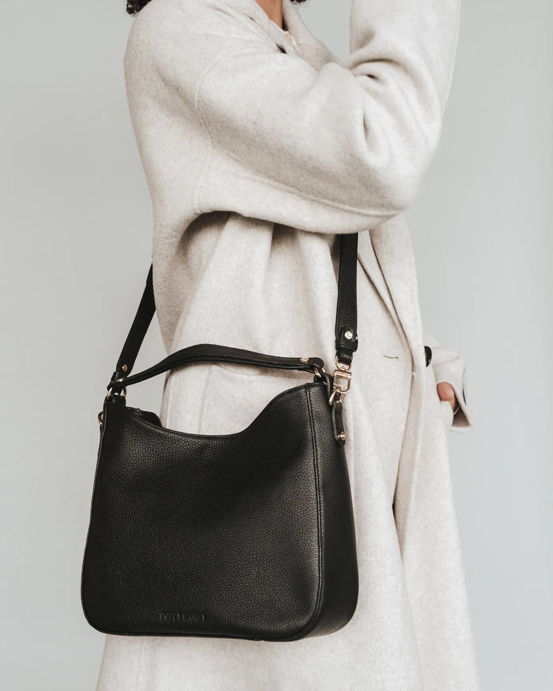 The Sixteenth Tote Black