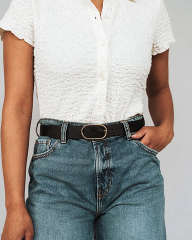 The Sleek Belt Gold Black