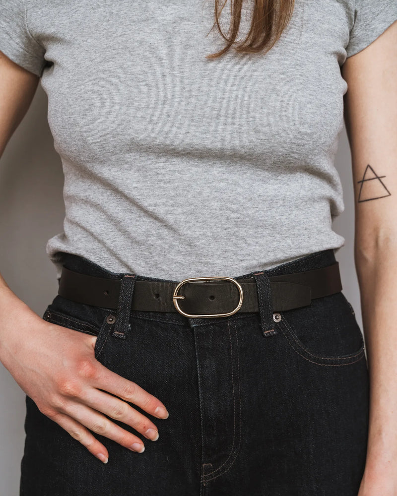 The Sleek Belt Gold Black