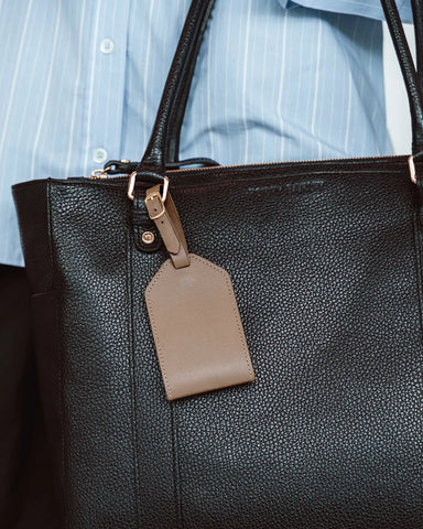 The Slim Luggage Tag Biscotti