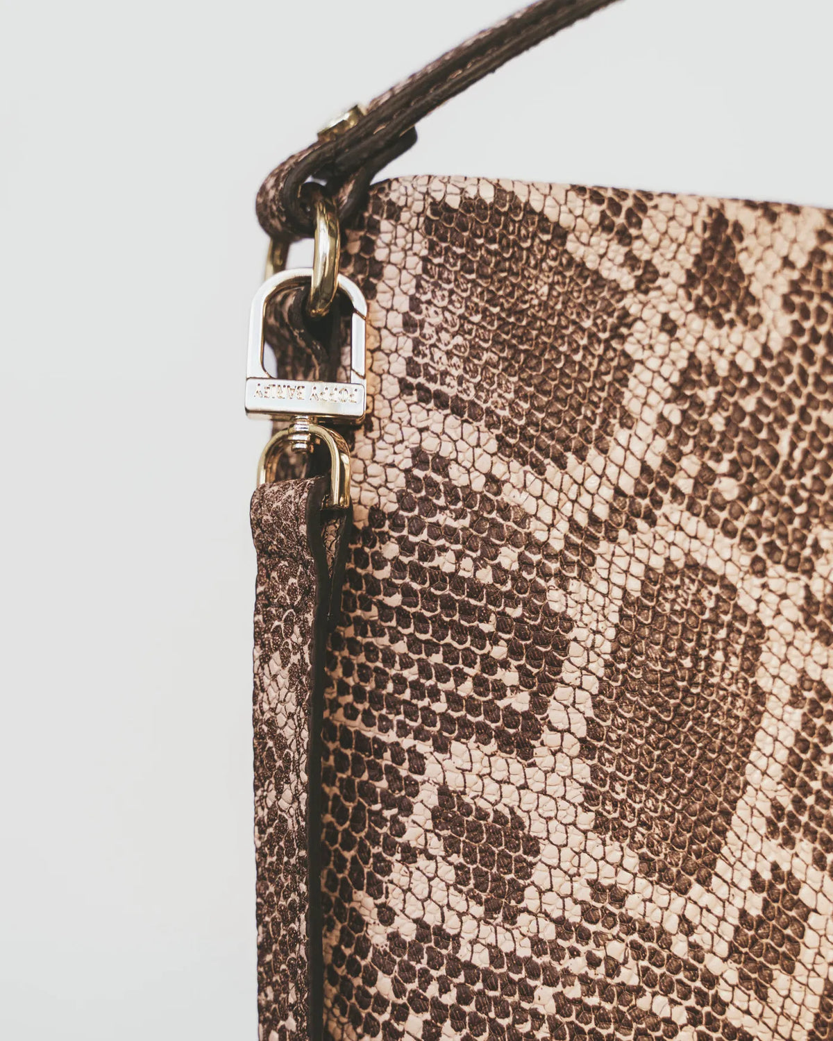 The Via Monte Bag Desert Snake
