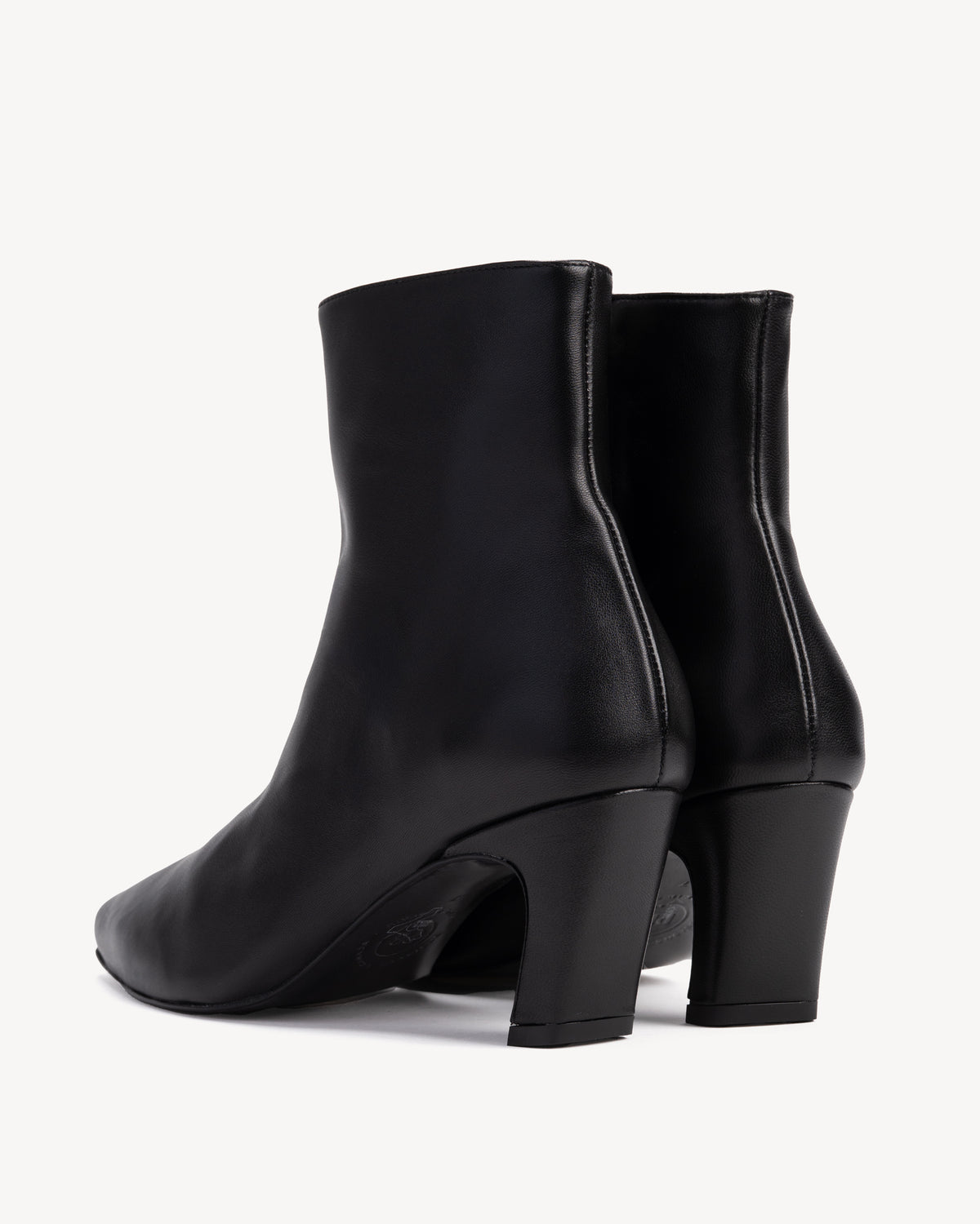 The Toujours Boot Black