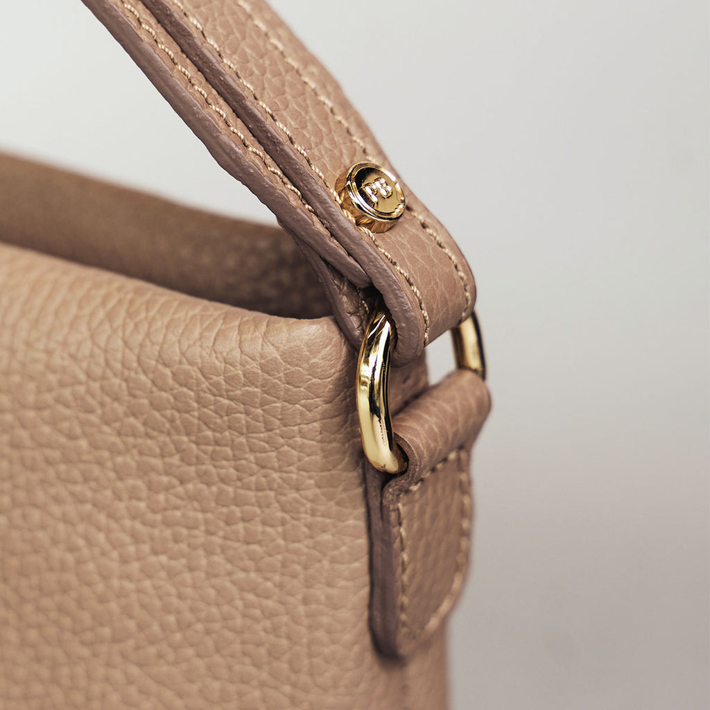 The Via Monte Bag Biscotti